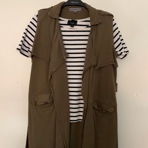 Green long vest/cardigan